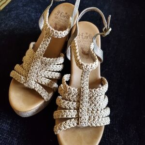 Earth Women's Tan Woven Sandals